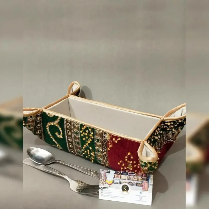 hans made Ruby fern cutlery tray