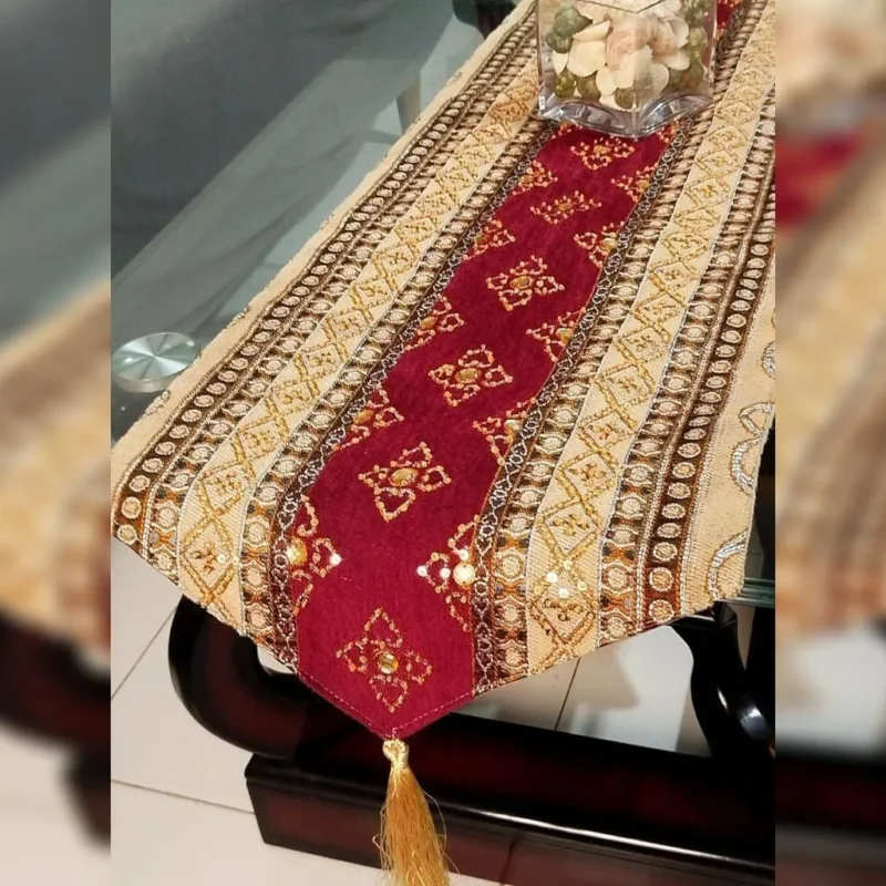 Rosy sand center table runner